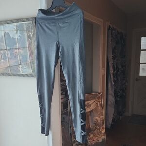 Q28 Mesh fashionable leggings POP Fit Charcoal workout gear